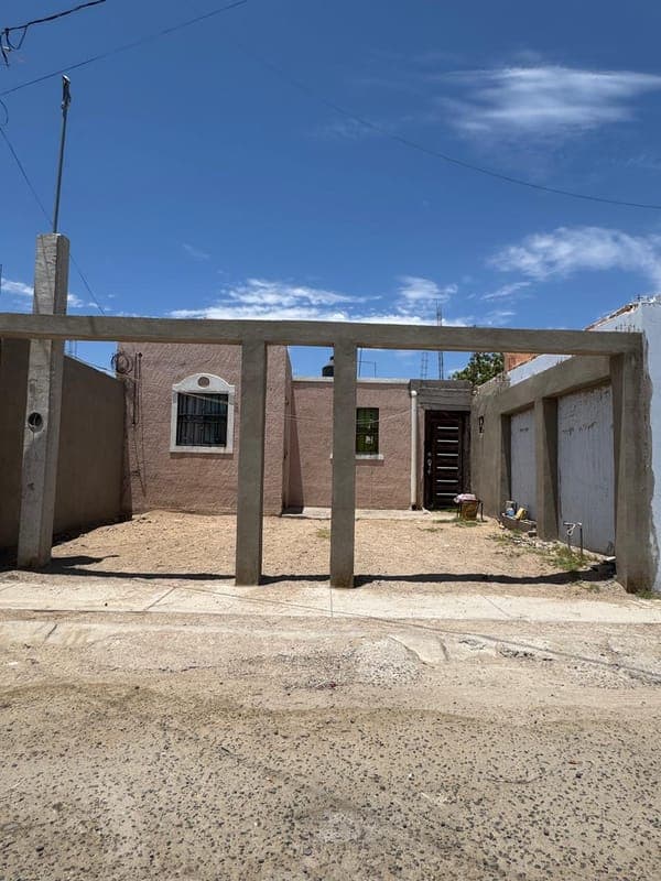 Casa en vetna - Colonia Altares - Remate bancario - hermosillo